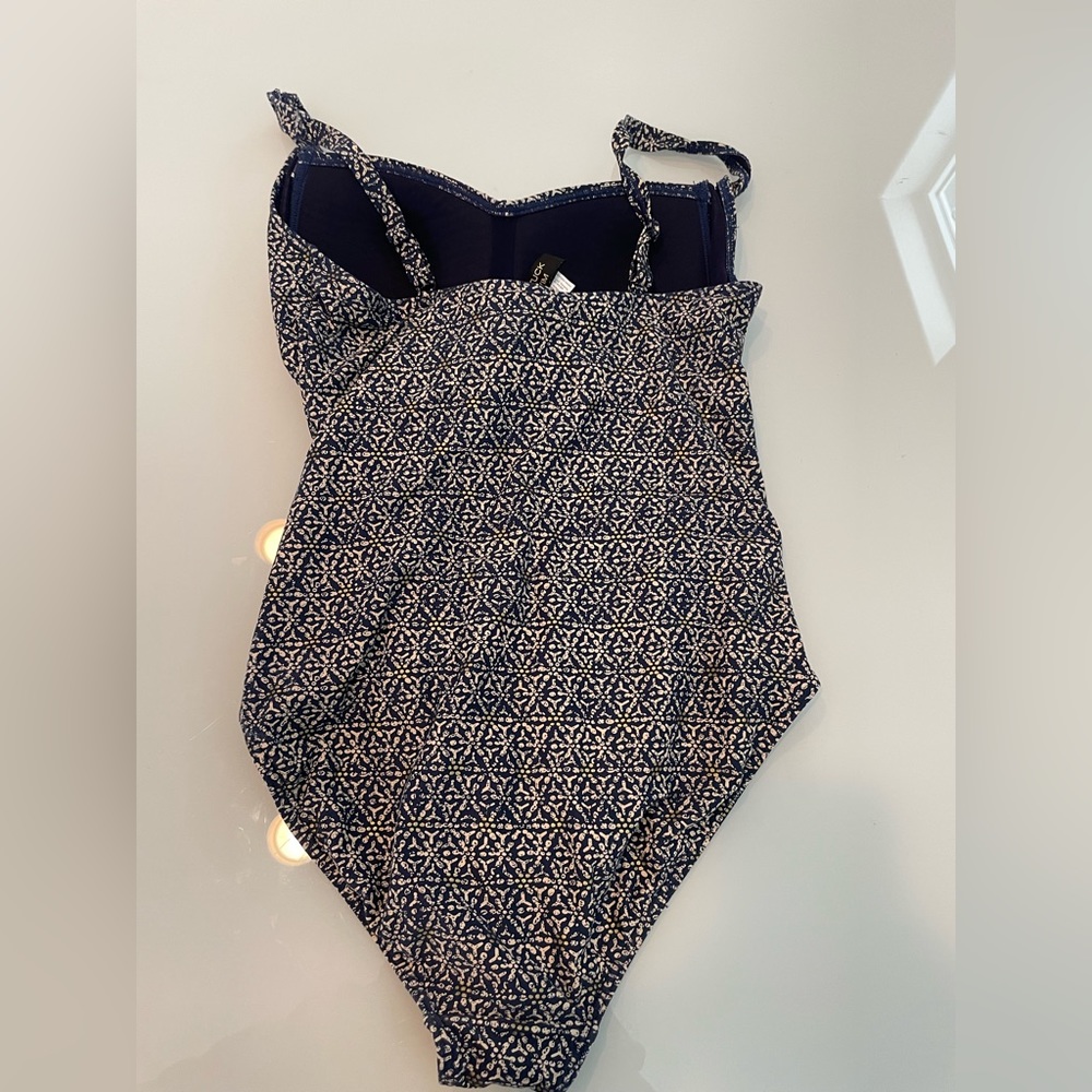 Nip Tuck Joanne Twist Front One Piece Swimsuit Na… - image 4